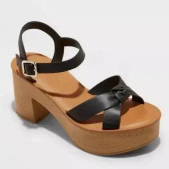 Women's Valerie Platform Heels - Universal Thread™ Black 10 - Picture 1 of 12